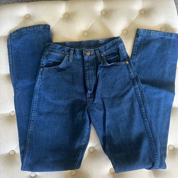 Wrangler Jeans - Picture 2 of 5